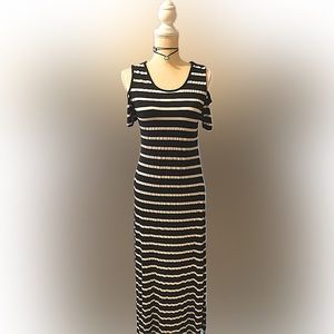 Women's Black & White Striped Maxi Dress M